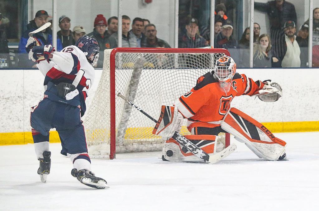 Boys Varsity Hockey